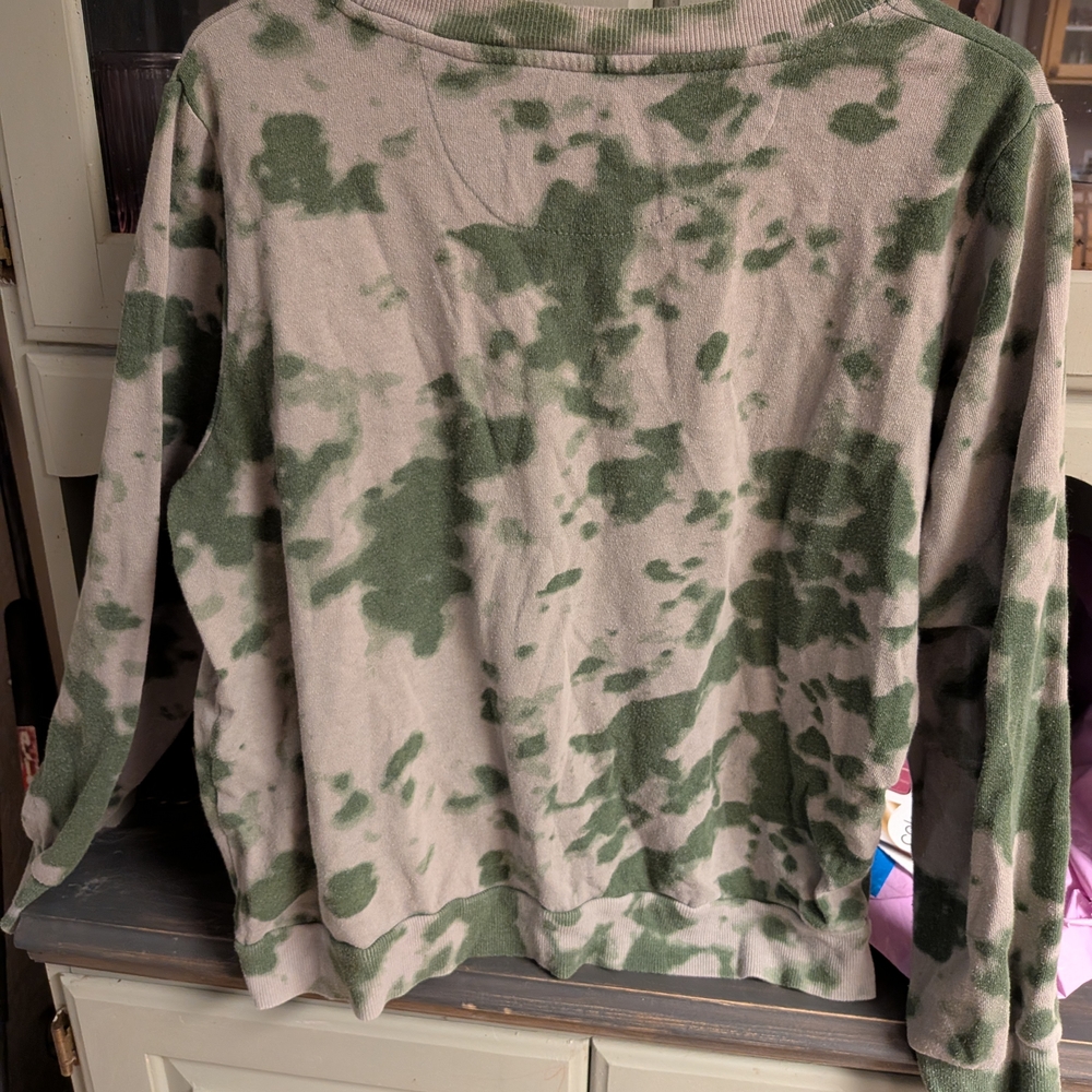 Guns N' Roses Camouflage Sweatshirt - Picture 2 of 3